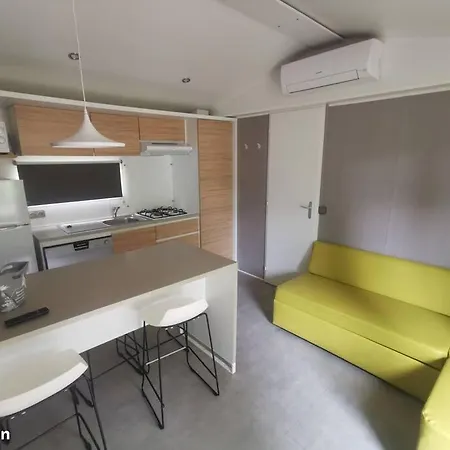 Location D'un Mobil-home De 35 M² Au Les Sables D'or - 4 Etoiles Avec Grand Parc Aquatique * Le Grau-dʼAgde