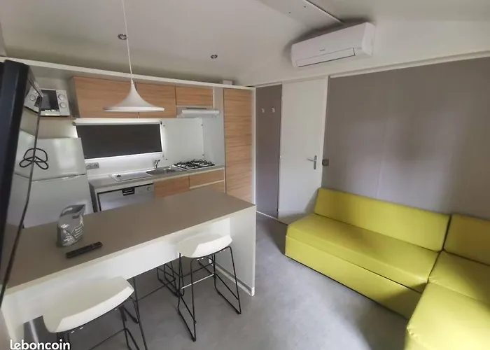 Location D'un Mobil-home De 35 M² Au Les Sables D'or - 4 Etoiles Avec Grand Parc Aquatique * Le Grau-dʼAgde